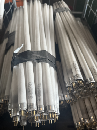 Fluorescent-Tubes-Bundled